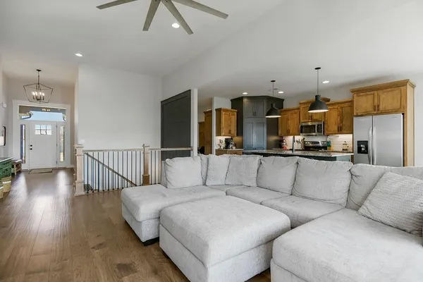 $549,900 | 807 Solomon Drive, Lone Jack, MO 64086