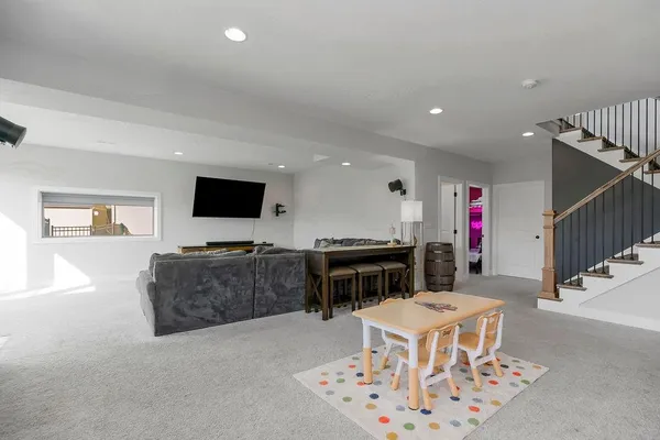 $549,900 | 807 Solomon Drive, Lone Jack, MO 64086