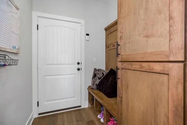 $549,900 | 807 Solomon Drive, Lone Jack, MO 64086