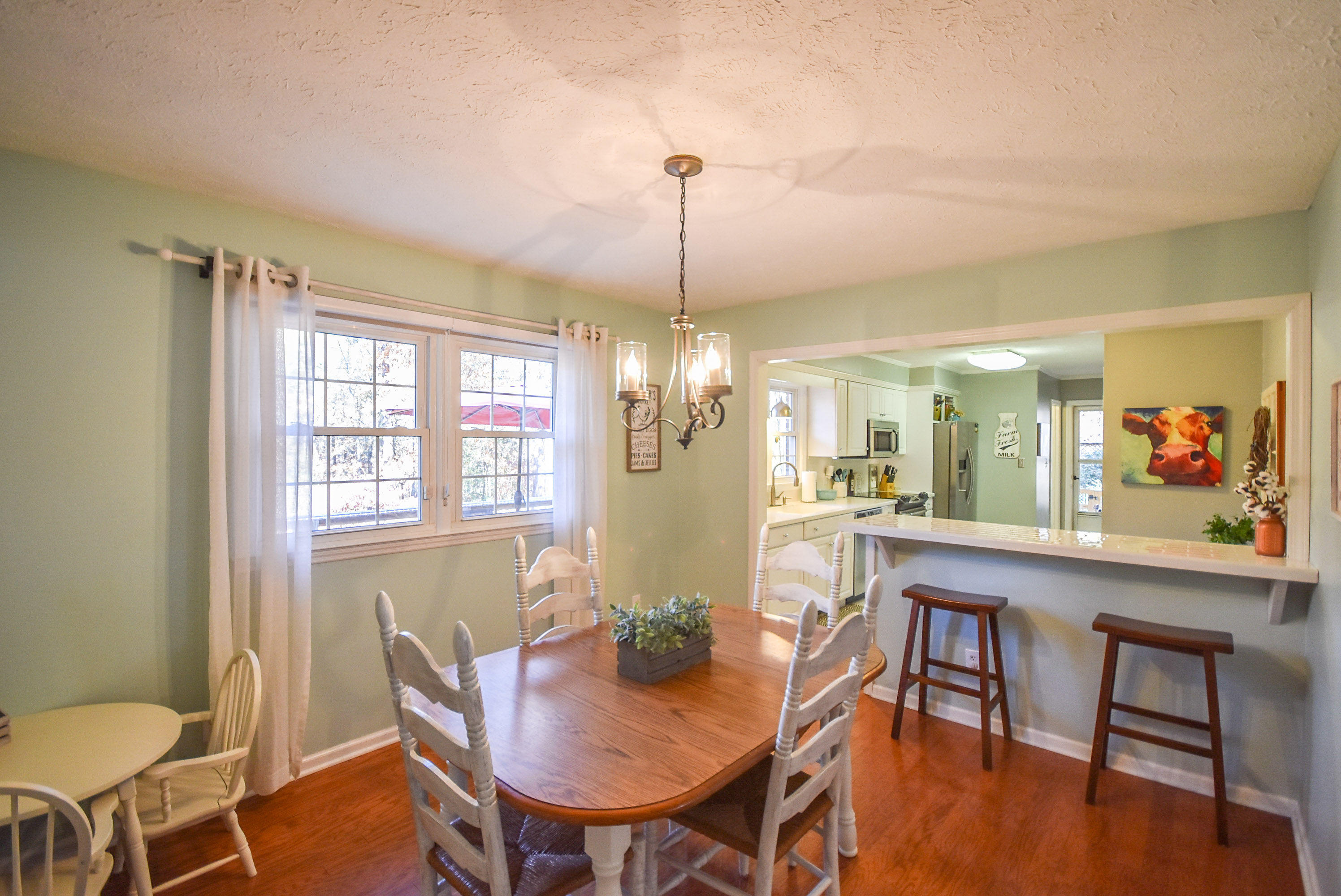1220 Rays Bridge Road Whispering Pines, NC 28327 - Photo 9 of 31 18EatingSpace