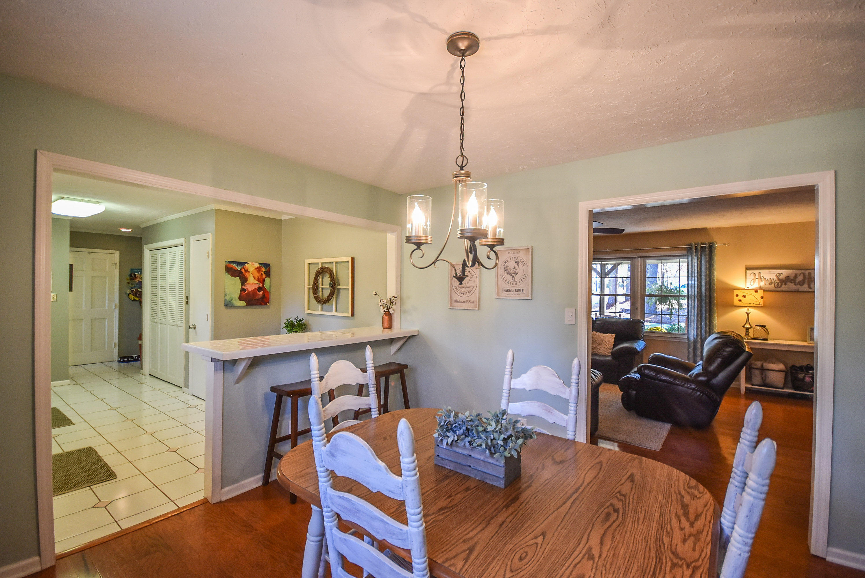1220 Rays Bridge Road Whispering Pines, NC 28327 - Photo 10 of 31 19EatingSpace