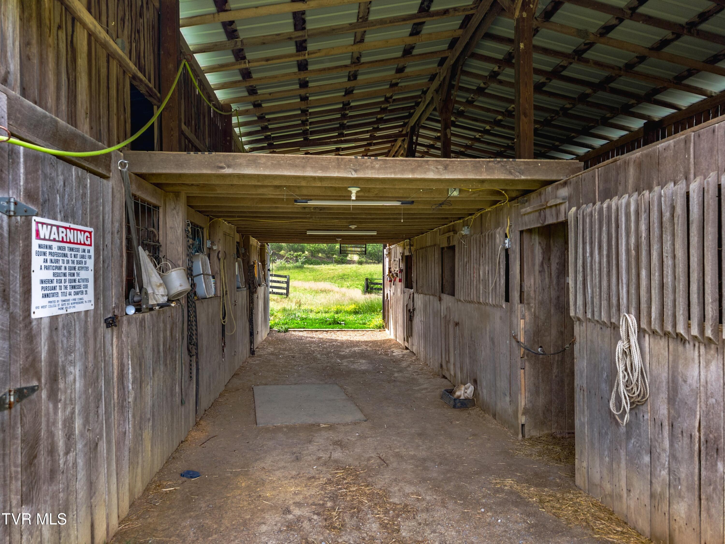 299 Phillips Town Road Bulls Gap, TN 37711 - Photo 43 of 52 047-299PhillipsTownRoad-BullsGap-TN-3771