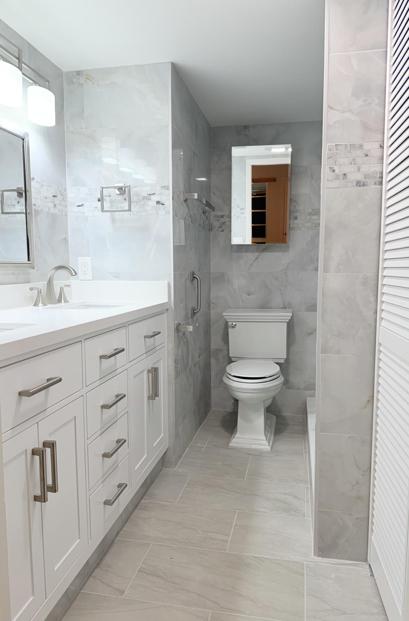 1004 Newcastle A Boca Raton, FL 33434 - Photo 10 of 39 IMG_8611