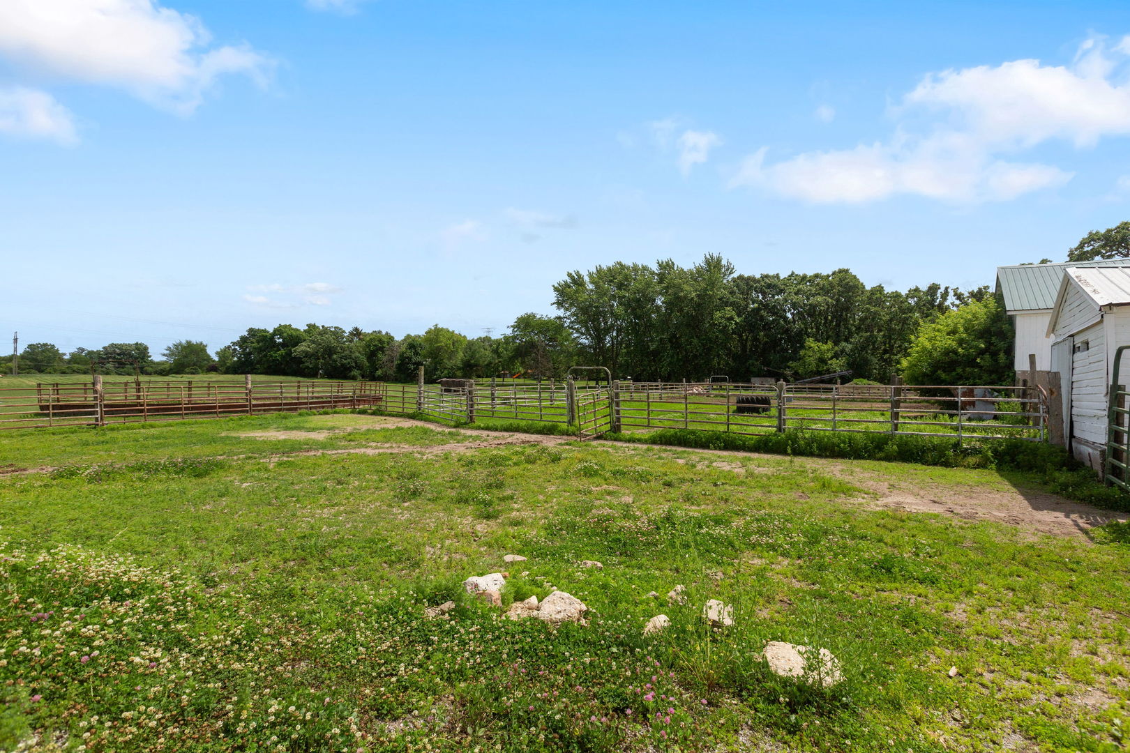 39525 North Delany Road Wadsworth, IL 60083 - Photo 20 of 38