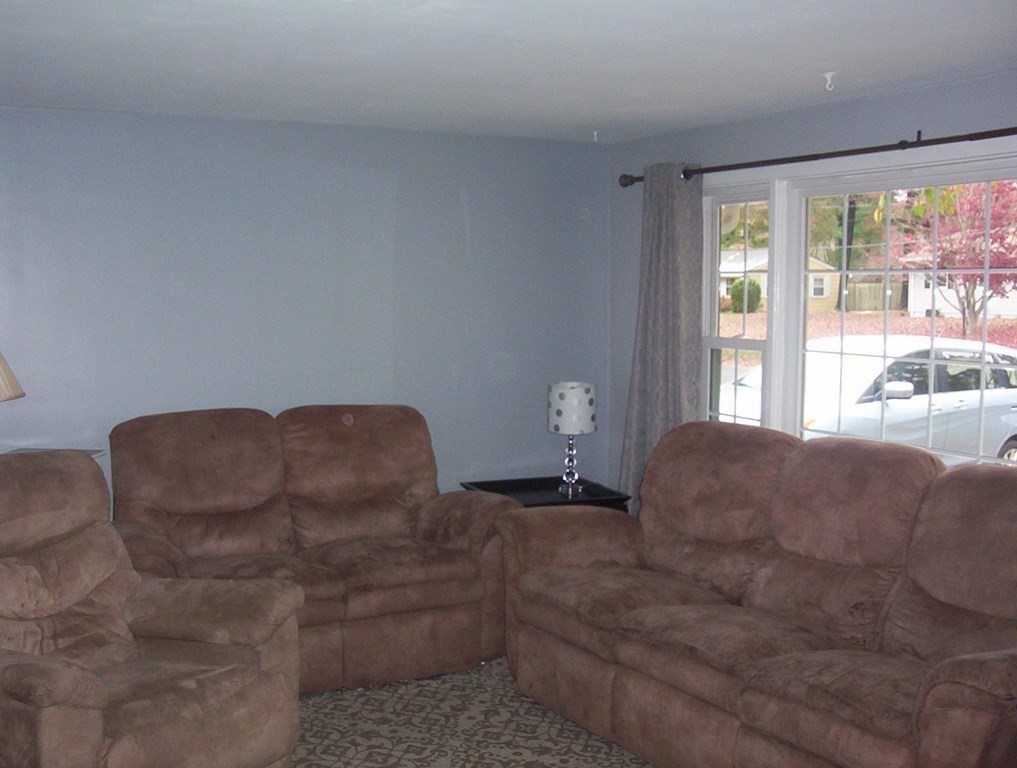 206 Nicholas Road Raynham, MA 02767 - Photo 7 of 18 Gallery Image 7