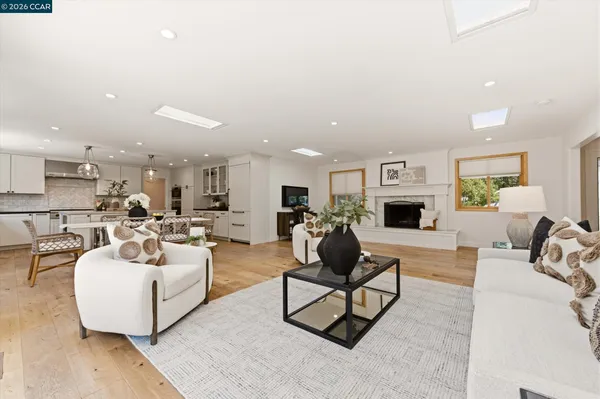 $1,895,000 | 1219 Elmwood Drive, Walnut Creek, CA 94597