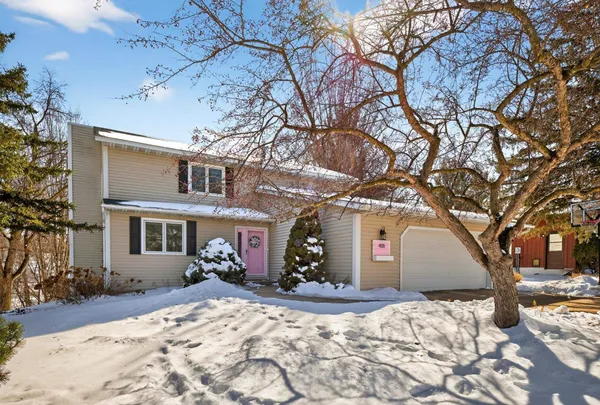 $439,900 | 418 Meadow Run Drive Southwest, Rochester, MN 55902