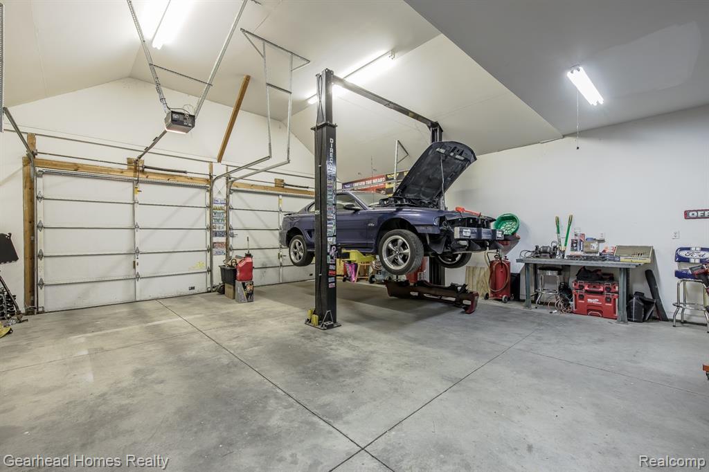 8088 Denton Hill Road Fenton, MI 48430 - Photo 47 of 56