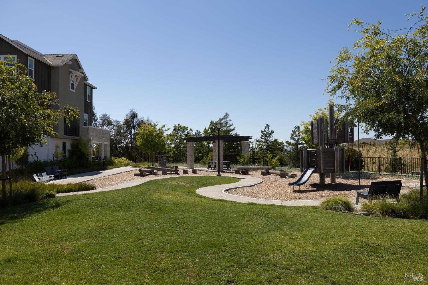 273 Gambrel Circle Santa Rosa, CA 95403 - Photo 34 of 41 Gallery Image 34