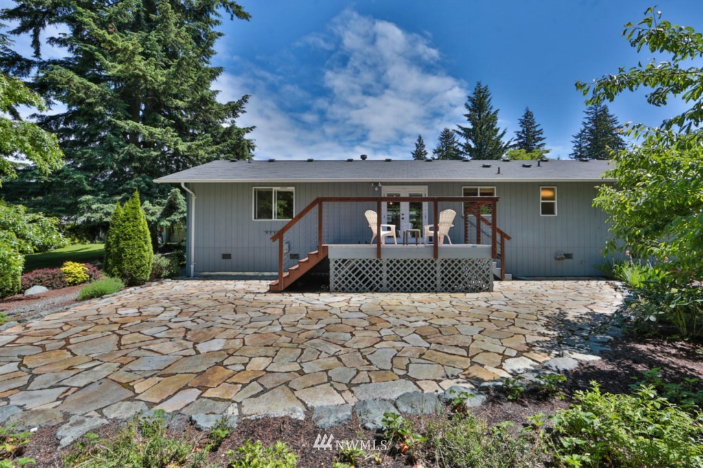7402 Lower Ridge Road Everett, WA 98203 - Photo 22 of 24