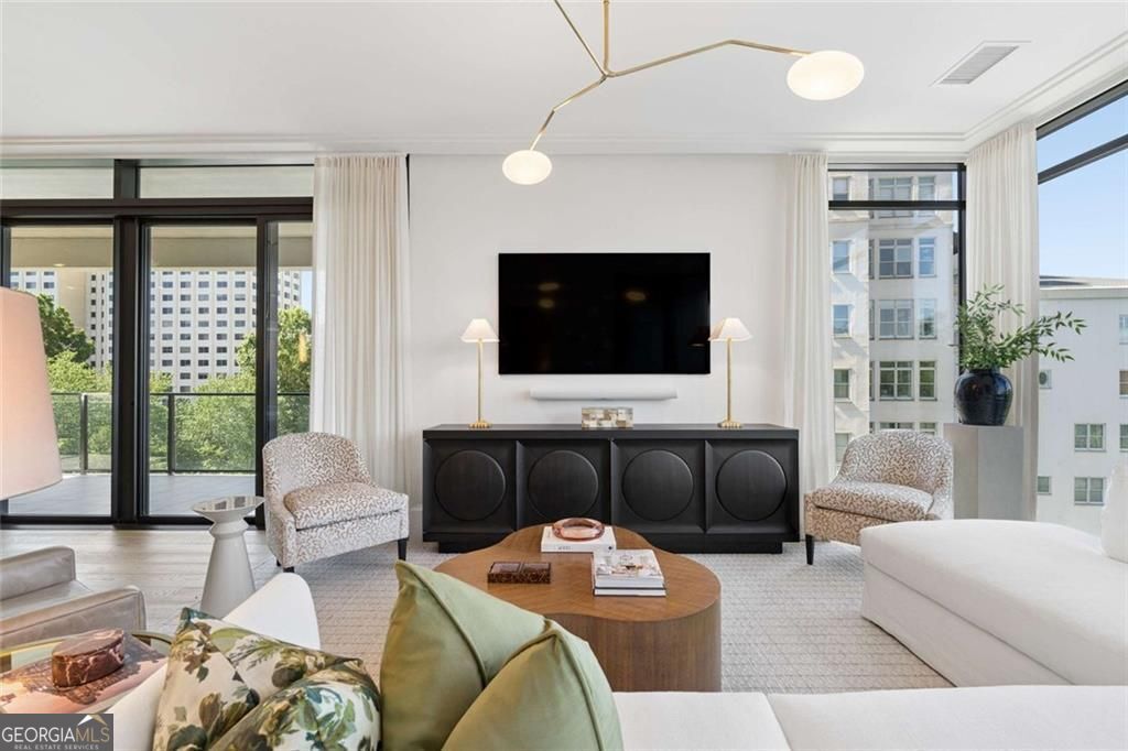 2520 Peachtree Road Northwest, Unit 603 Atlanta, GA 30305 - Photo 29 of 91