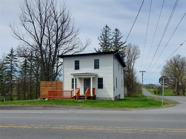 $325,000 | 2951 State Route, Aurora, NY 13026