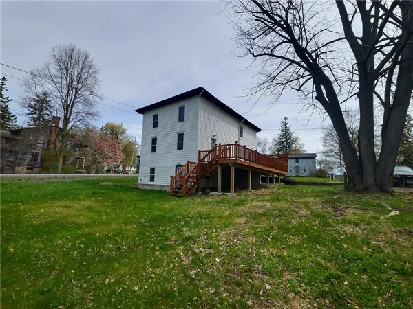 $325,000 | 2951 State Route, Aurora, NY 13026