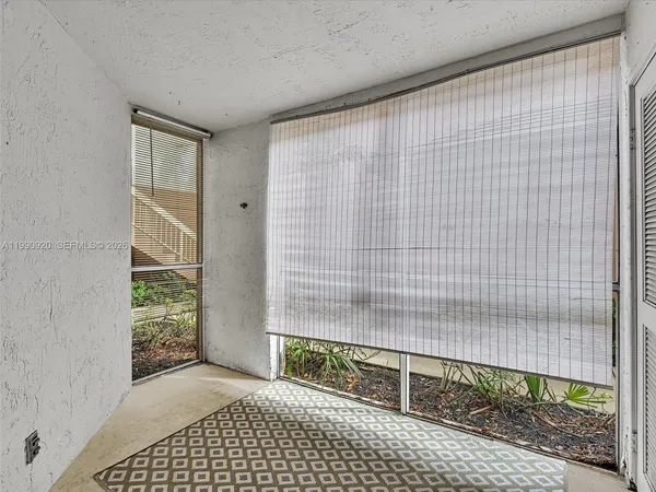 $1,735 | 9777 Westview Drive, Unit 1114, Coral Springs, FL 33076