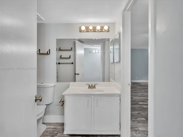 $1,735 | 9777 Westview Drive, Unit 1114, Coral Springs, FL 33076