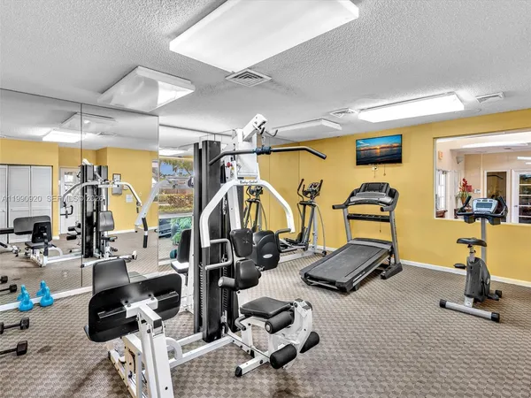 $1,735 | 9777 Westview Drive, Unit 1114, Coral Springs, FL 33076