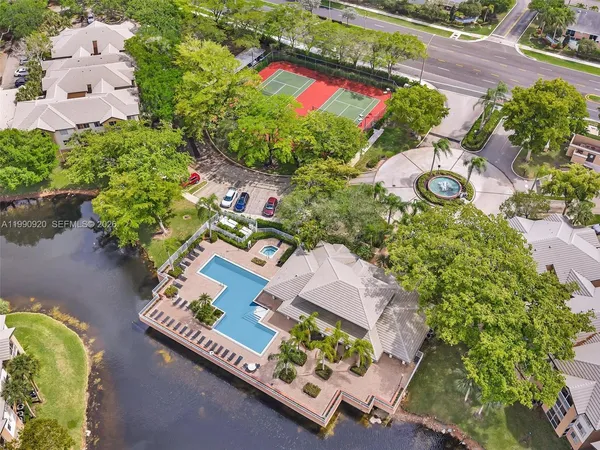 $1,735 | 9777 Westview Drive, Unit 1114, Coral Springs, FL 33076