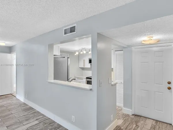 $1,735 | 9777 Westview Drive, Unit 1114, Coral Springs, FL 33076