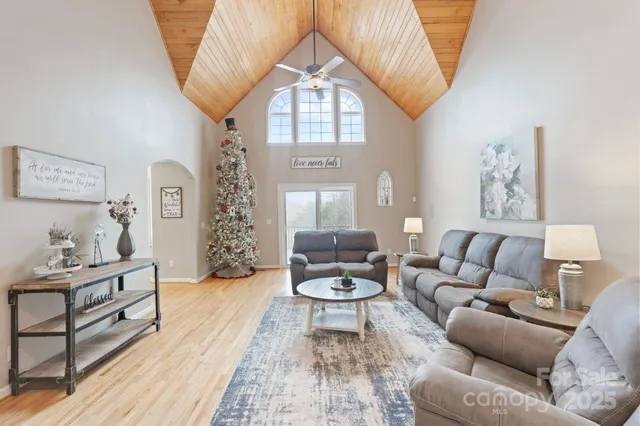 $1,200,000 | 241 Taylor Circle, Granite Falls, NC 28630