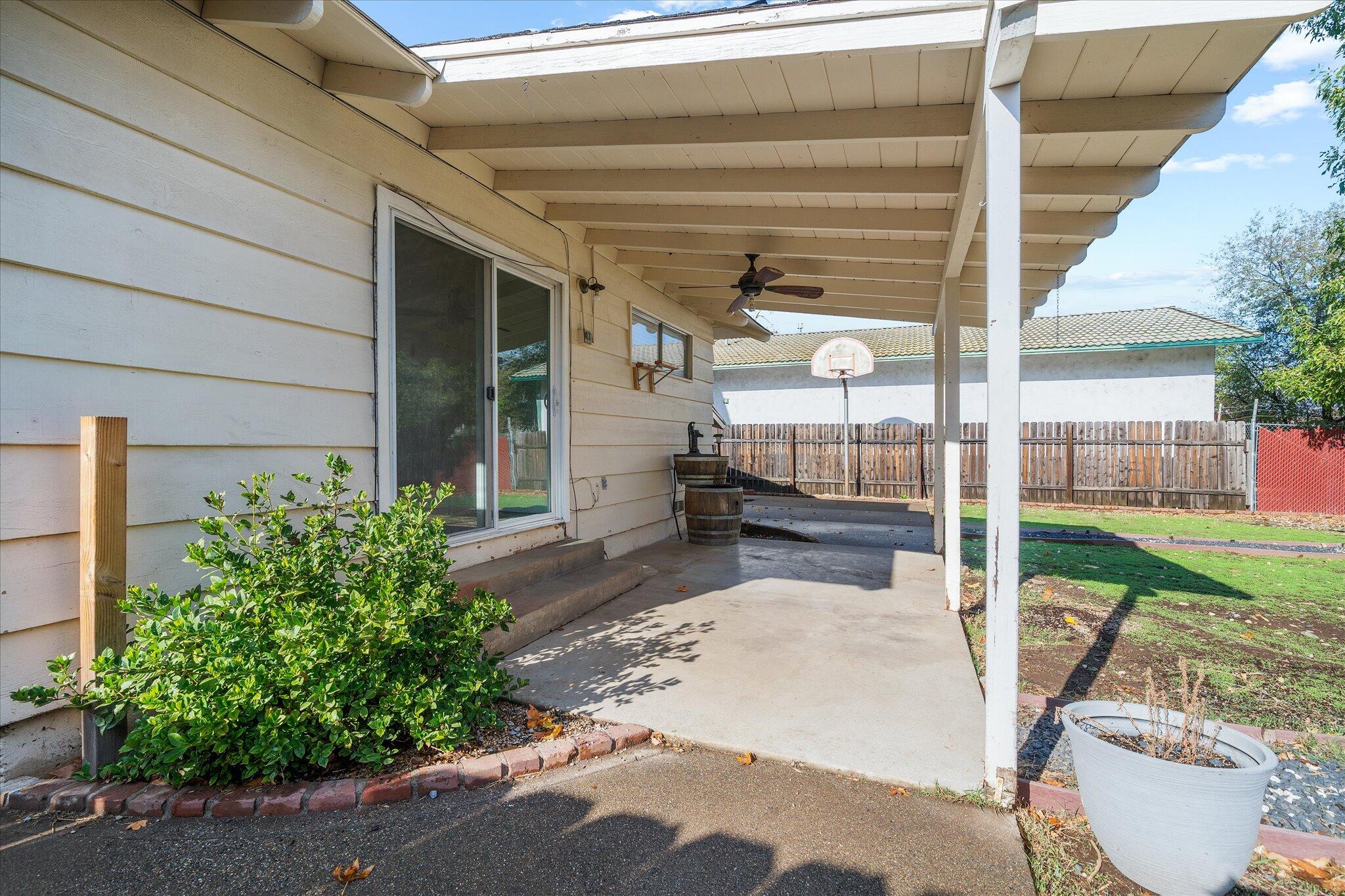2717 Henderson Road Redding, CA 96002 - Photo 21 of 34 a view of outdoor space and yard