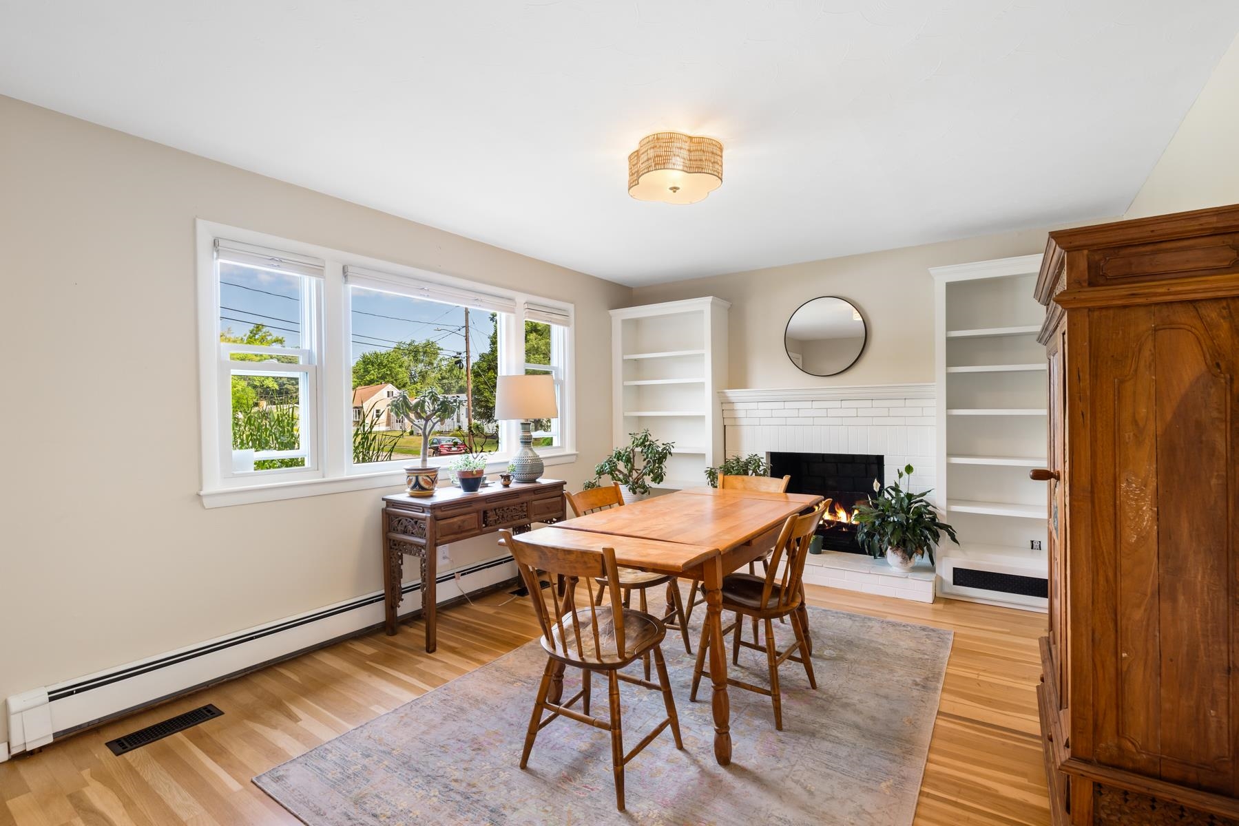 14 Wallis Road Portsmouth, NH 03801 - Photo 6 of 41 Gallery Image 6