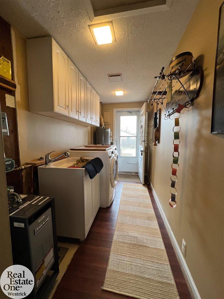 8343 North River Road Marine City, MI 48039 - Photo 23 of 38 Laundry area