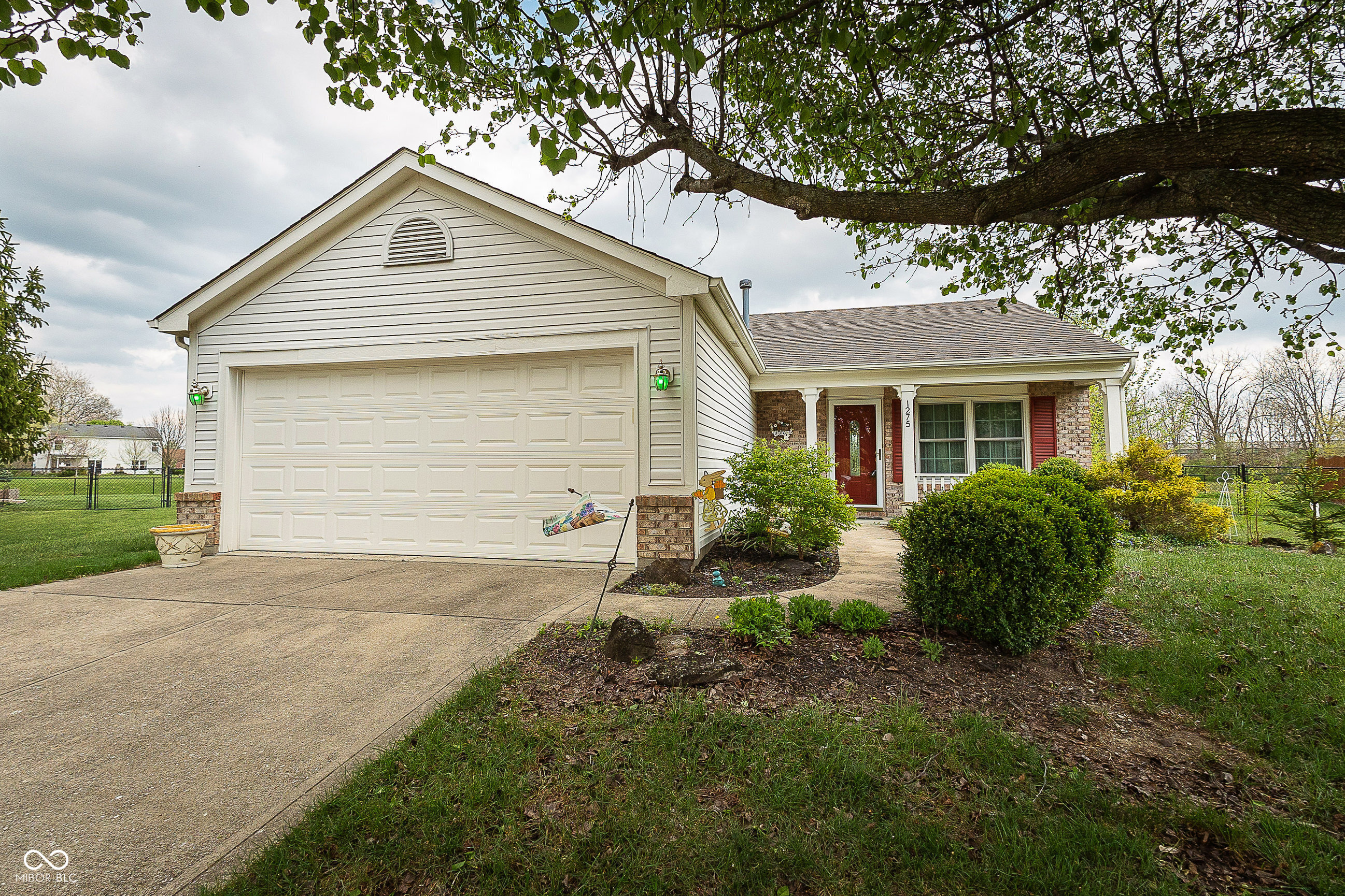 1275 Oak Ridge Court Brownsburg, IN 46112 - Photo 1 of 40