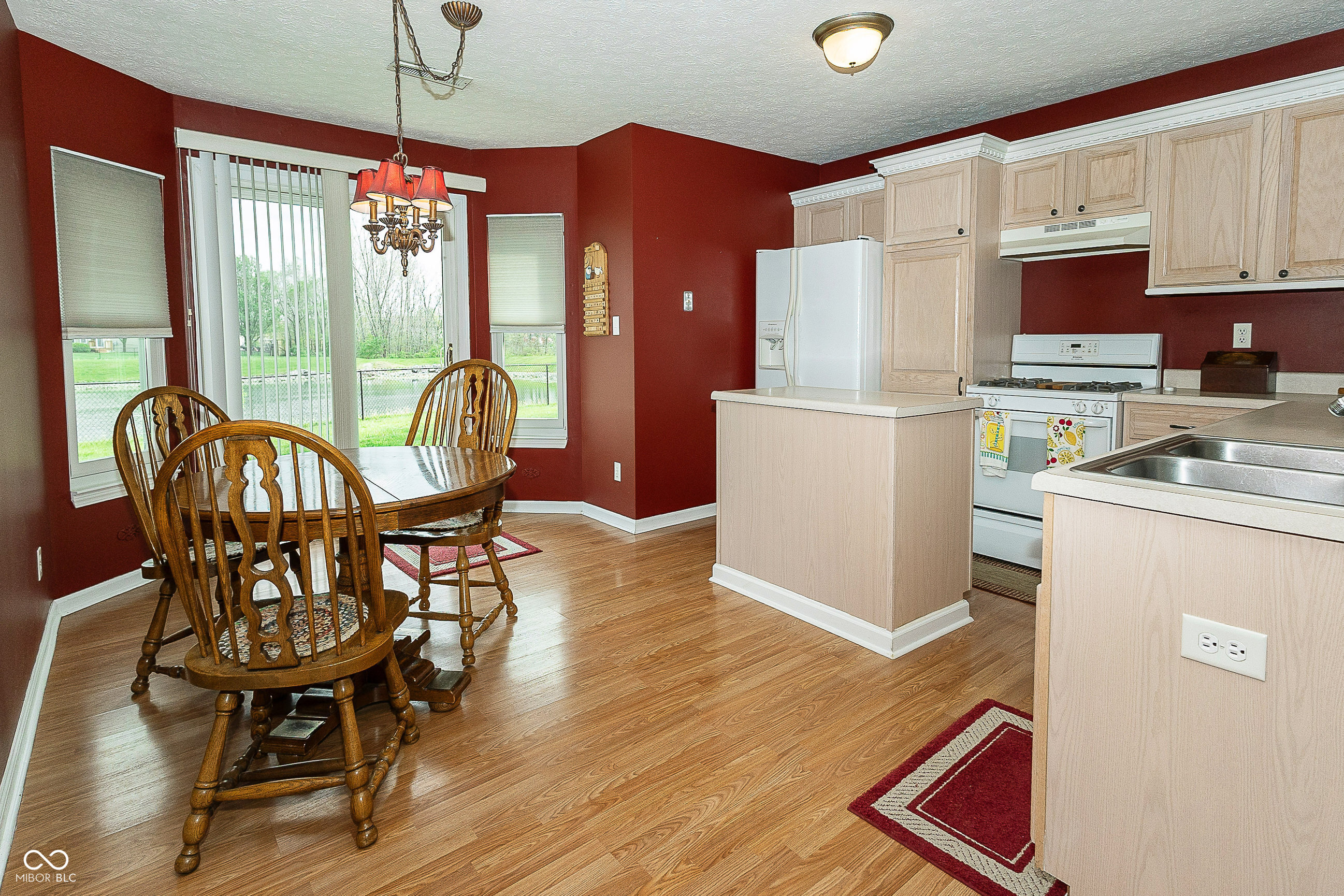 1275 Oak Ridge Court Brownsburg, IN 46112 - Photo 14 of 40