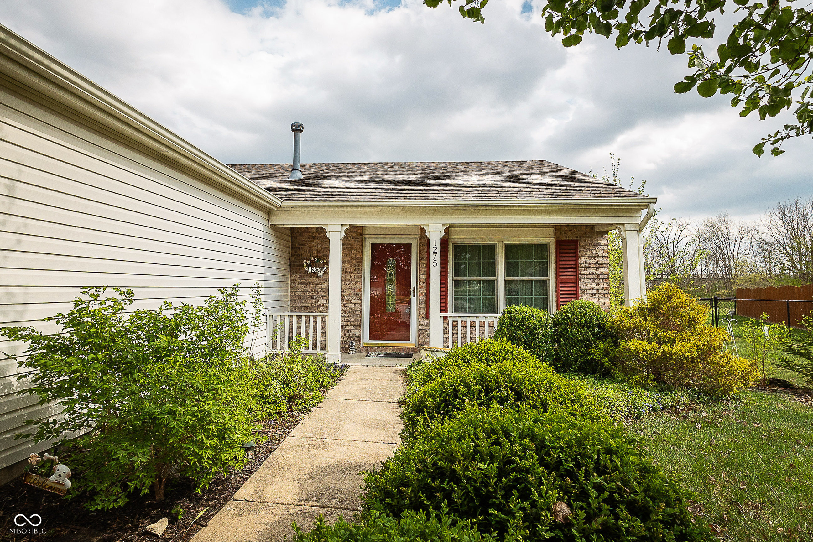 1275 Oak Ridge Court Brownsburg, IN 46112 - Photo 3 of 40