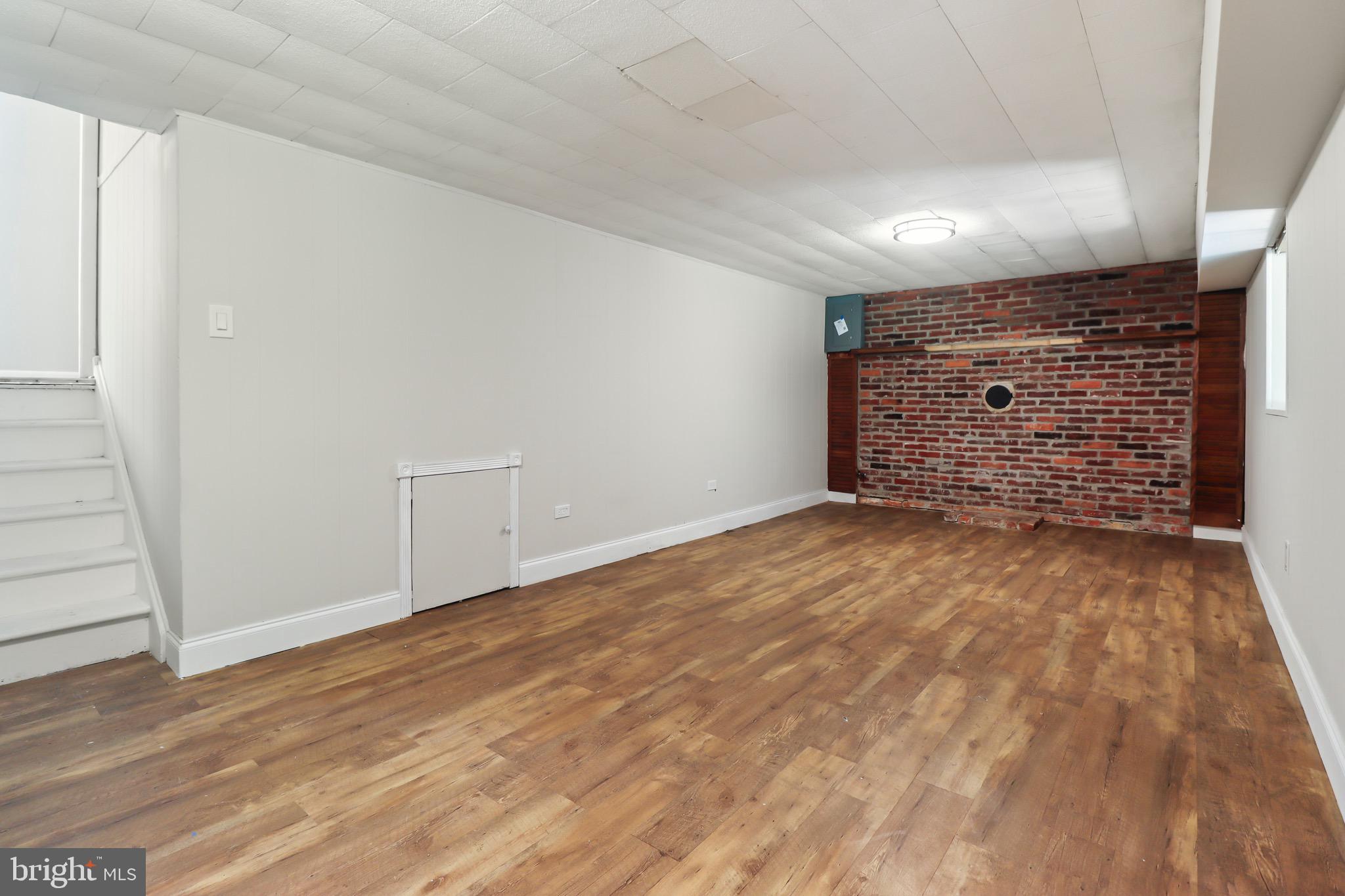 197 Pine Avenue Salem, NJ 08079 - Photo 16 of 20 wooden floor in an empty room