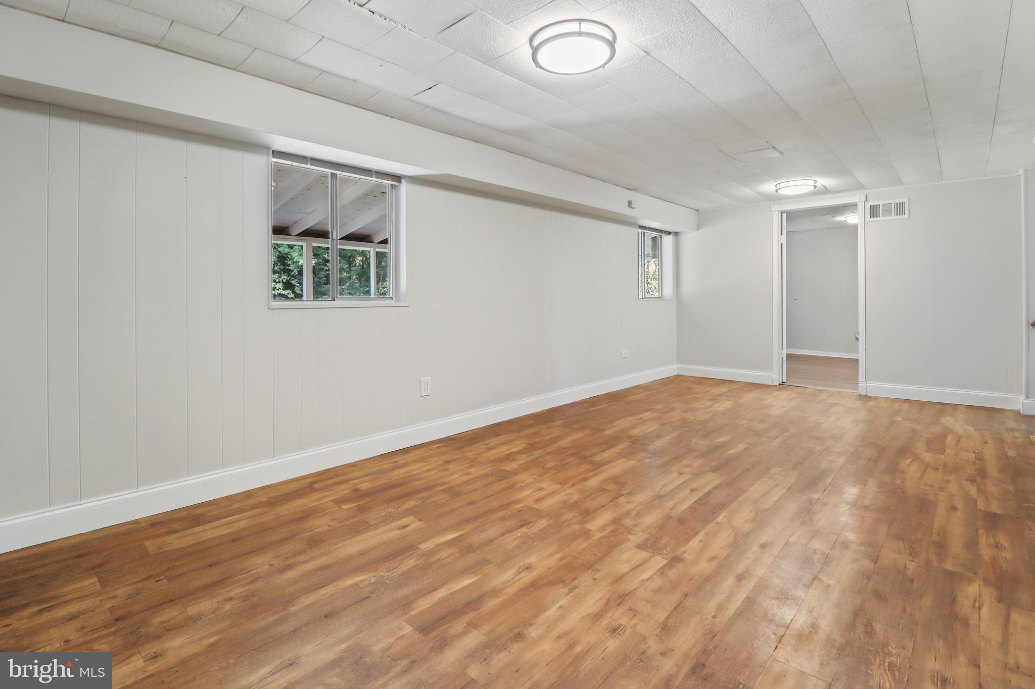197 Pine Avenue Salem, NJ 08079 - Photo 17 of 20 wooden floor in an empty room