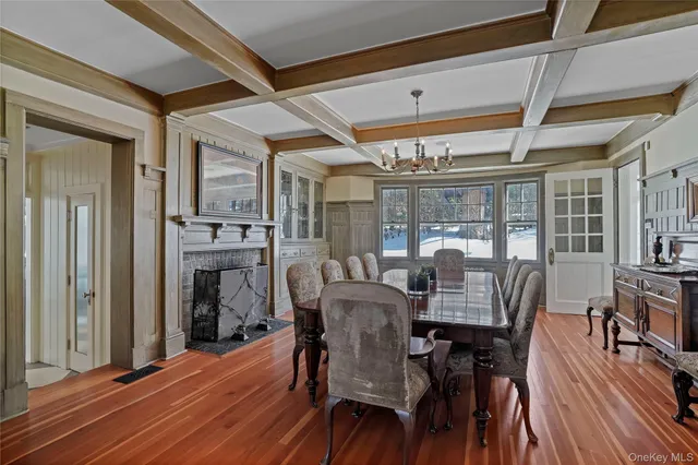 $2,995,000 | 534 Pelham Manor Road, Pelham, NY 10803