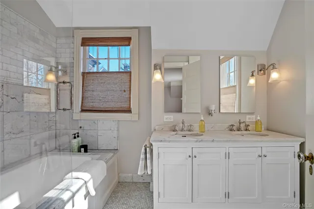 $2,995,000 | 534 Pelham Manor Road, Pelham, NY 10803