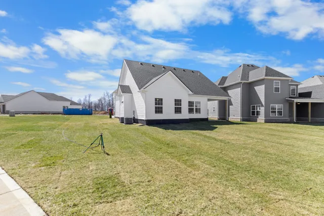 $384,900 | 2531 Rafiki Drive, Clarksville, TN 37042