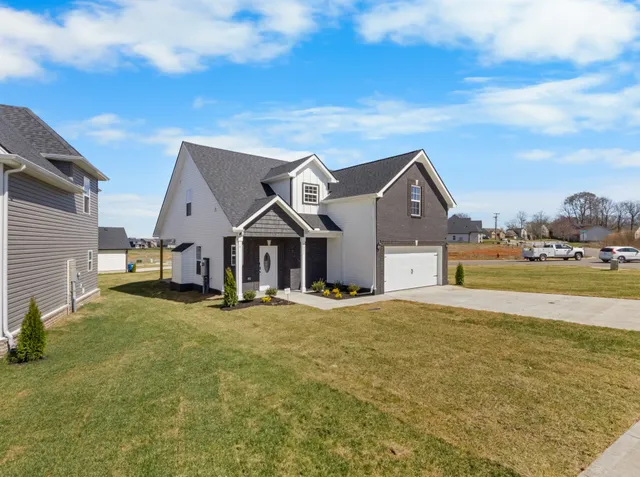 $384,900 | 2531 Rafiki Drive, Clarksville, TN 37042