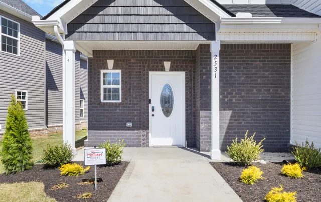 $384,900 | 2531 Rafiki Drive, Clarksville, TN 37042