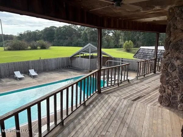 $475,000 | 113 Brantley Drive, Forest, MS 39074