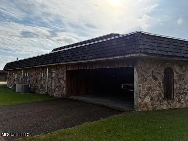 $475,000 | 113 Brantley Drive, Forest, MS 39074