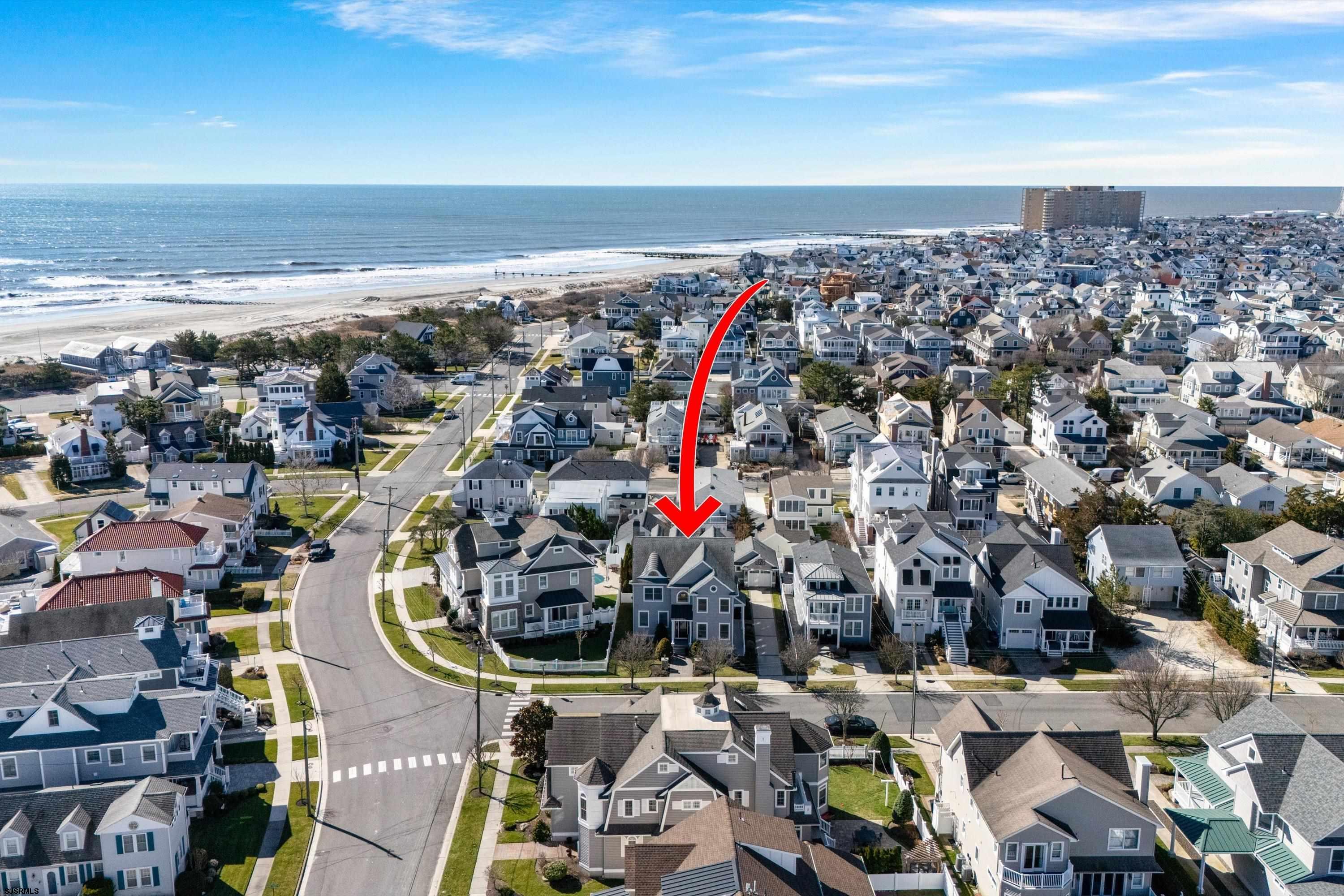 165 Pinnacle Road Ocean City, NJ 08226 - Photo 4 of 34 a view of a city