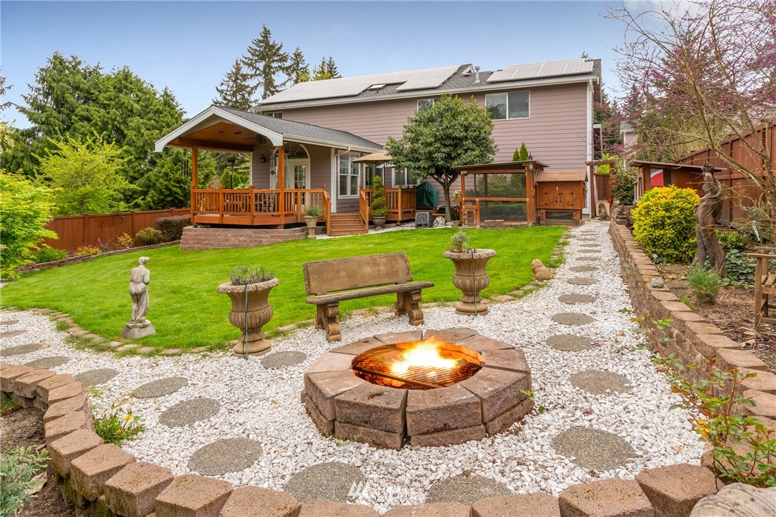 16109 Simonds Road Northeast Kenmore, WA 98028 - Photo 2 of 25