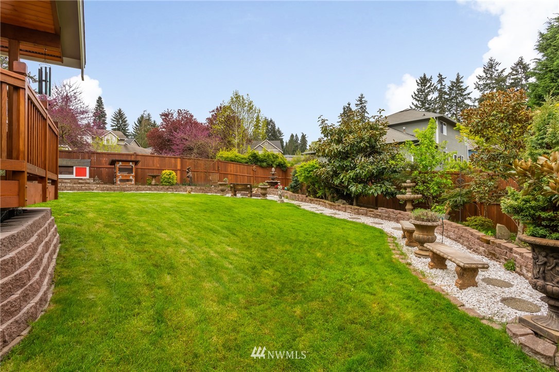 16109 Simonds Road Northeast Kenmore, WA 98028 - Photo 4 of 25