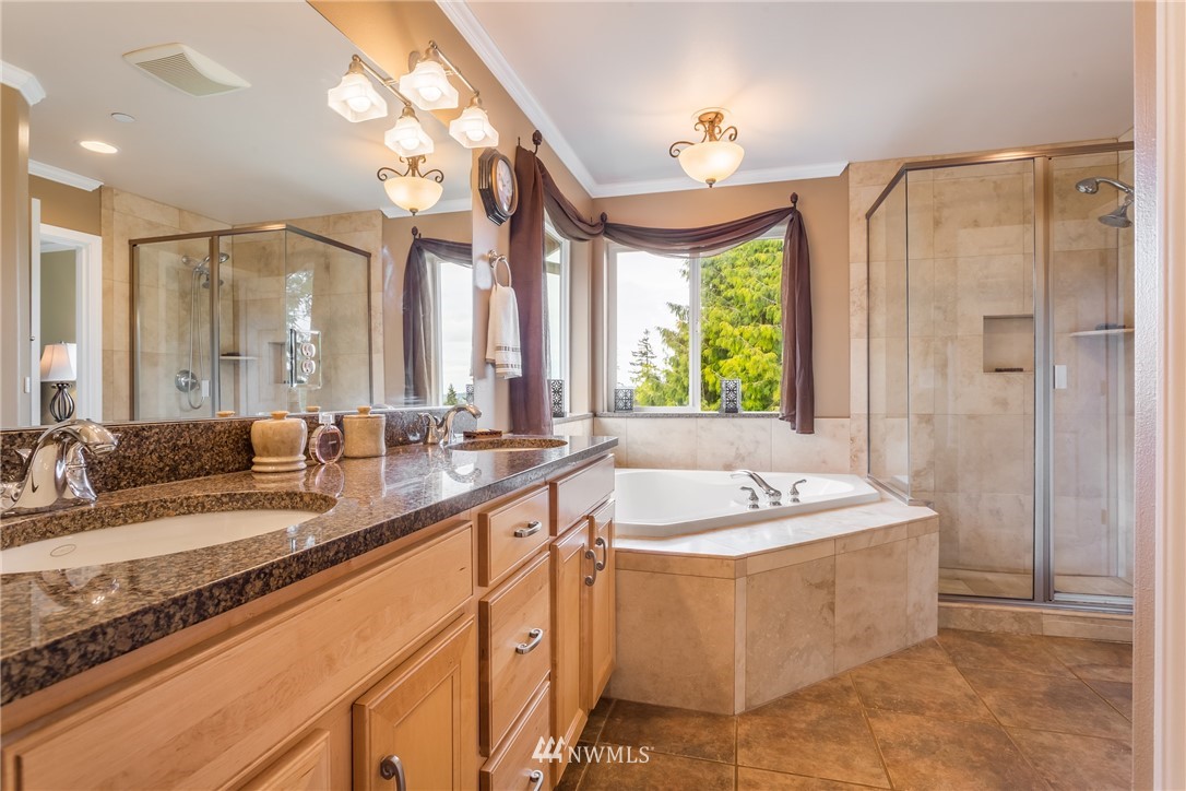 16109 Simonds Road Northeast Kenmore, WA 98028 - Photo 7 of 25