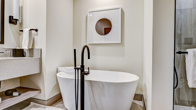 2417 West High Road, Unit 2515 Park City, UT 84098 - Photo 18 of 67 Bathroom featuring a freestanding bath and vanity