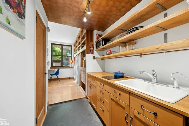 $595,000 | 22 Irving Place, Unit 1A | Gramercy