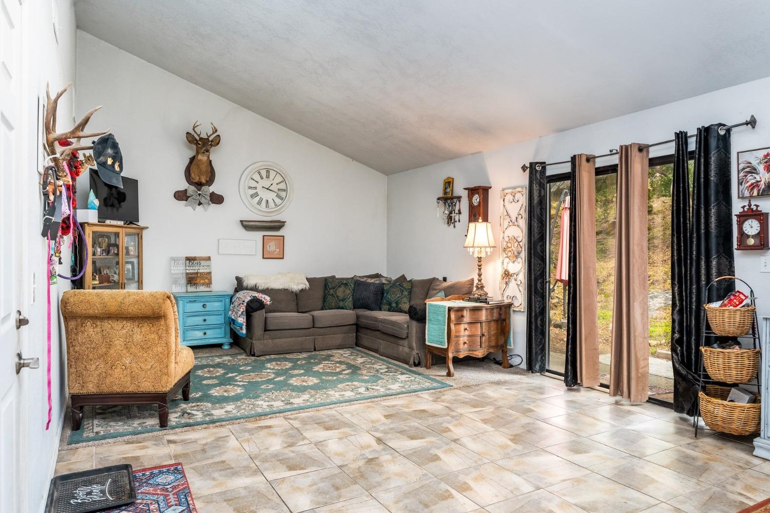 30629 Revis Road Coarsegold, CA 93614 - Photo 14 of 28 Gallery Image 14