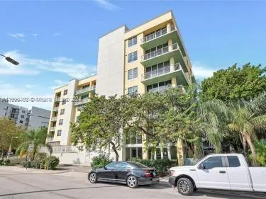 $2,100 | 1350 Northwest 8th Court, Unit D4, Miami, FL 33136