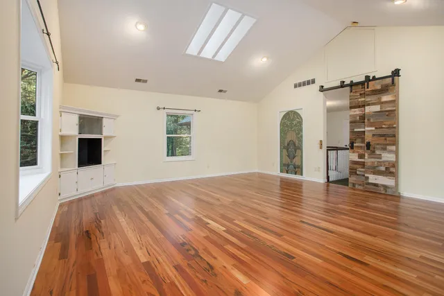 $549,900 | 8425 Oakside Street, Portage, MI 49002