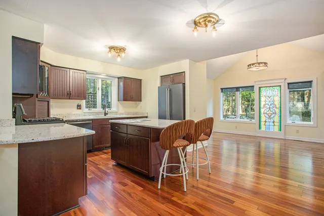 $549,900 | 8425 Oakside Street, Portage, MI 49002