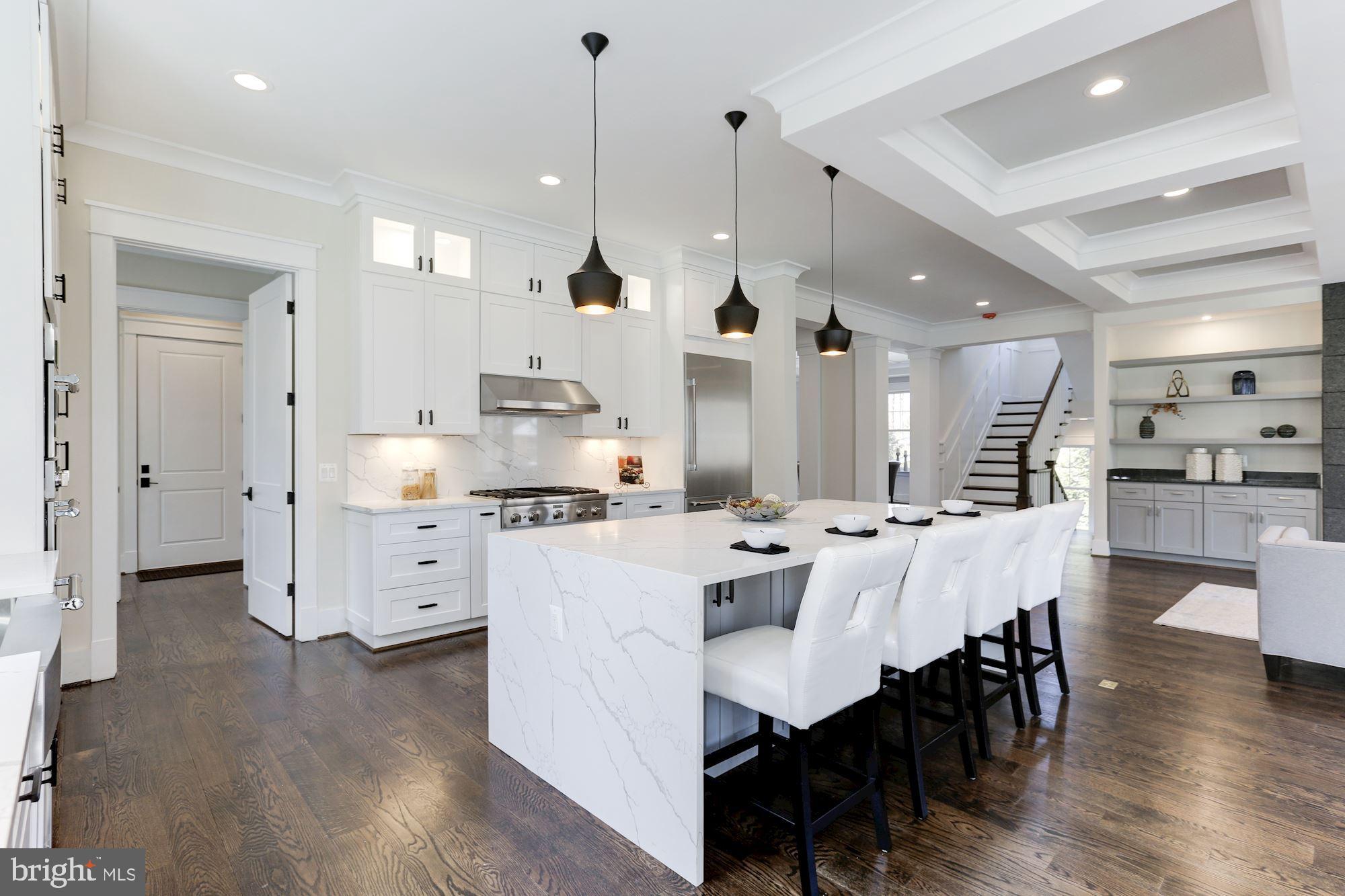 6834 Churchill Road McLean, VA 22101 - Photo 32 of 110 Gourmet Kitchen