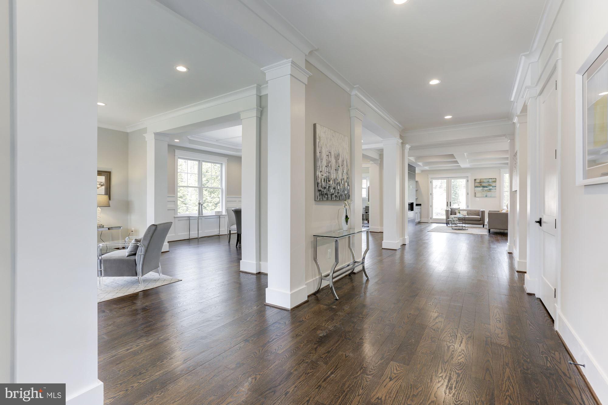 6834 Churchill Road McLean, VA 22101 - Photo 6 of 110 Foyer / Reception